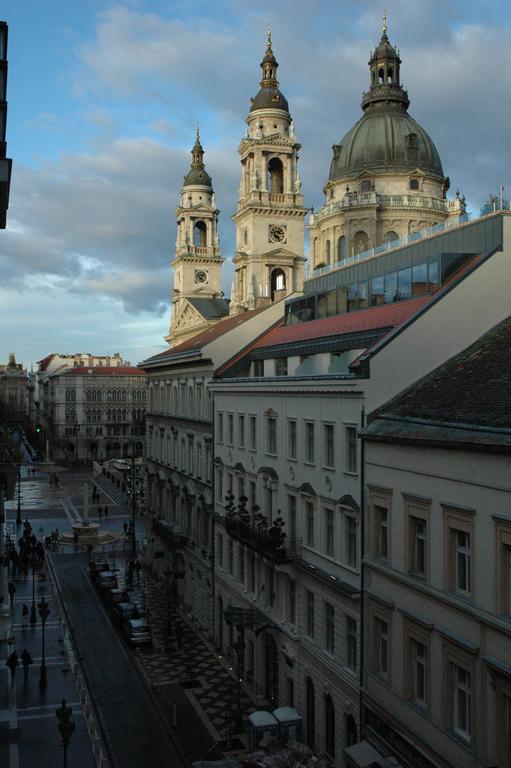 Be A Budapester3 Quarto foto